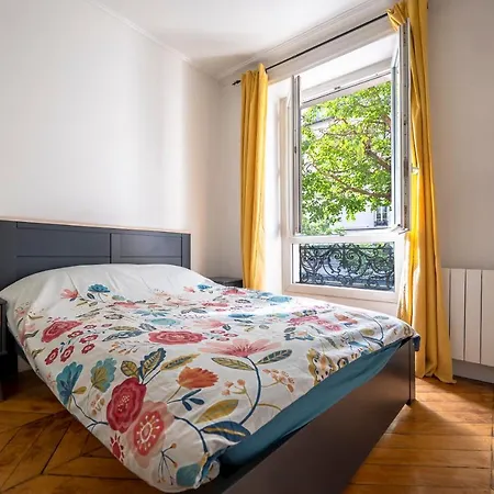 Deux Pieces Avenue Parmentier Paris