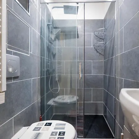 Deux Pieces Avenue Parmentier Apartment Paris
